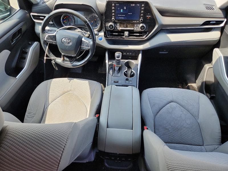 2021 TOYOTA HIGHLANDER HYBRID LE 8