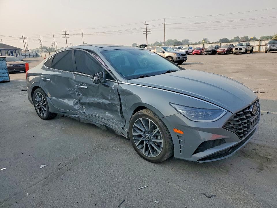2022 HYUNDAI SONATA LIMITED 4