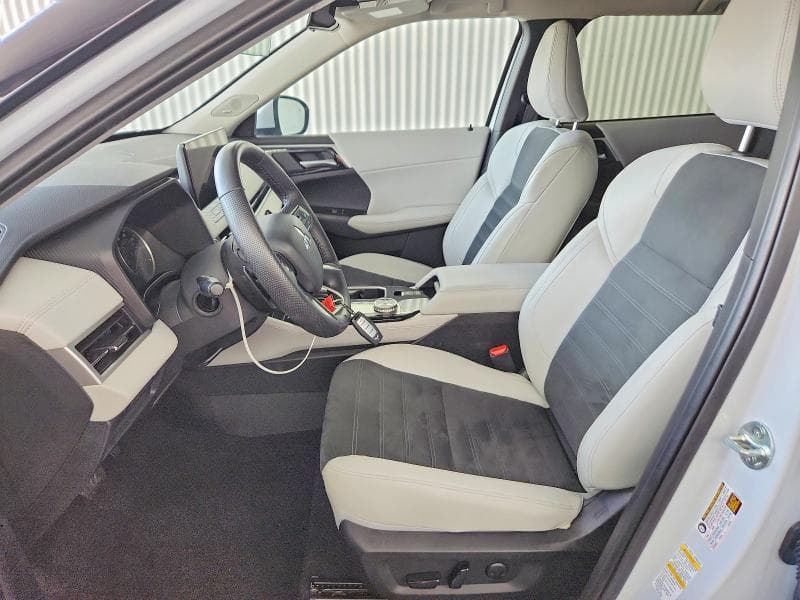 2025 MITSUBISHI OUTLANDER SE 7
