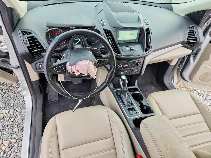2019 FORD ESCAPE SEL 8