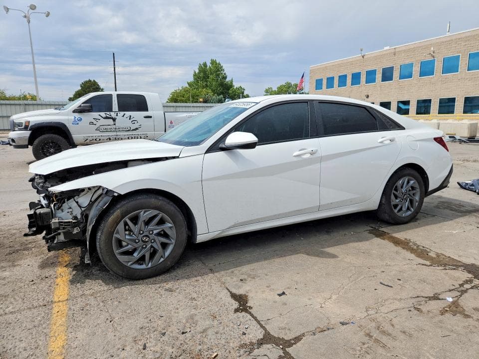 2024 HYUNDAI ELANTRA SEL - 1
