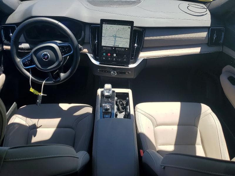 2025 VOLVO XC90 PLUS 8