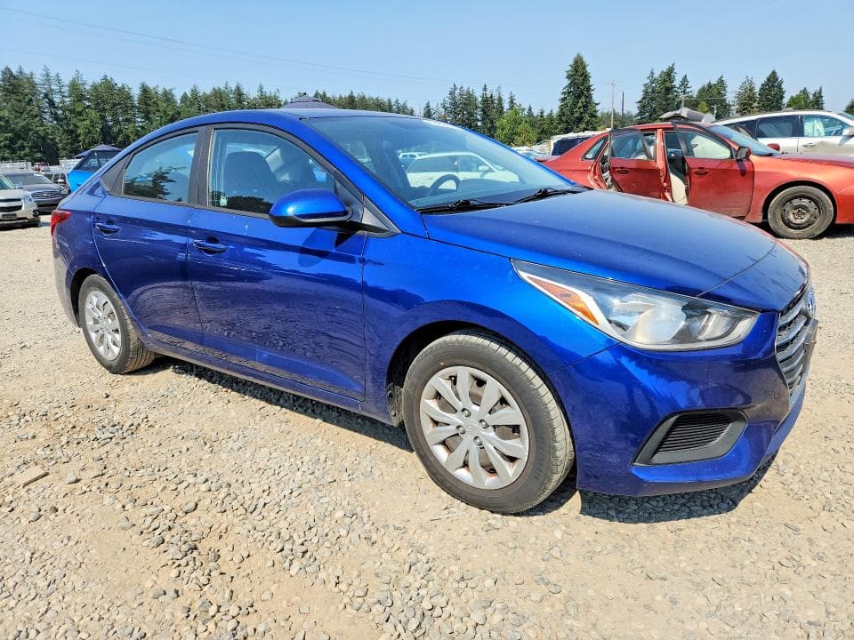 2019 HYUNDAI ACCENT SE 4