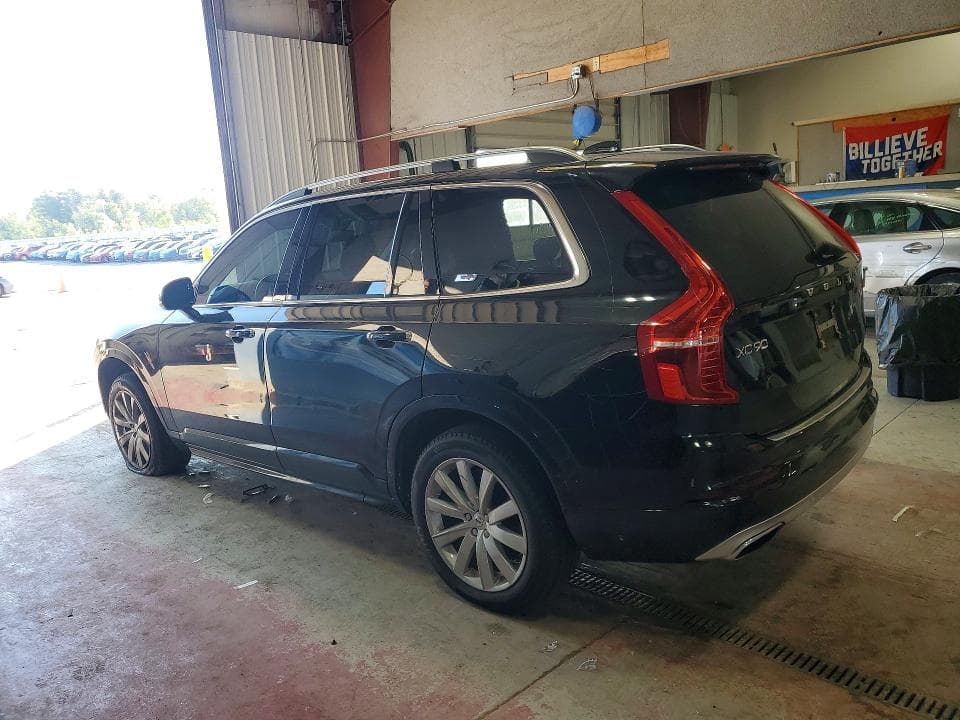 2017 VOLVO XC90 T6 2