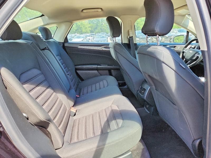 2019 FORD FUSION SE 10