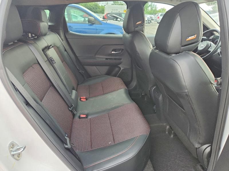 2025 NISSAN KICKS SR 11