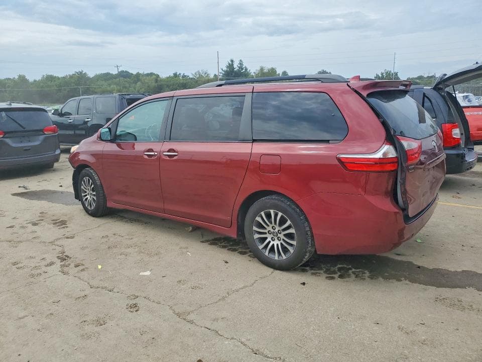 2018 TOYOTA SIENNA XLE PREMIUM 8-PASSENGER 2