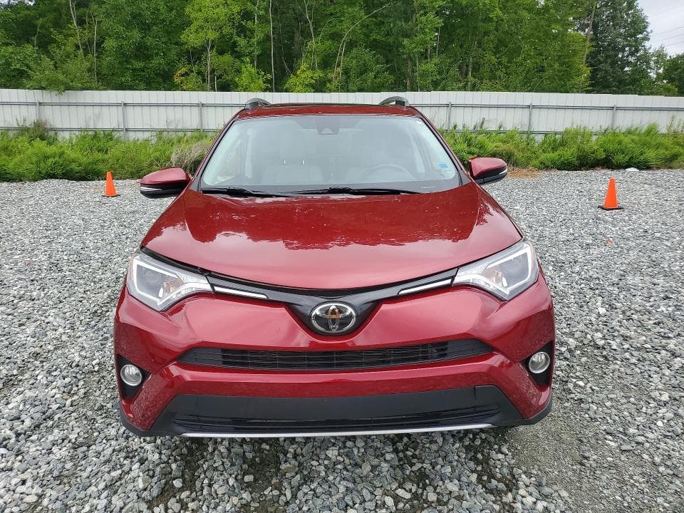 2018 TOYOTA RAV4 XLE 5