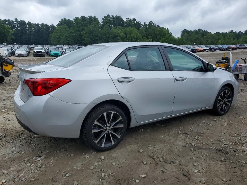 2019 TOYOTA COROLLA SE 3