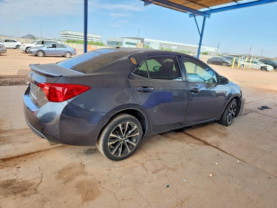 2017 TOYOTA COROLLA SE 3