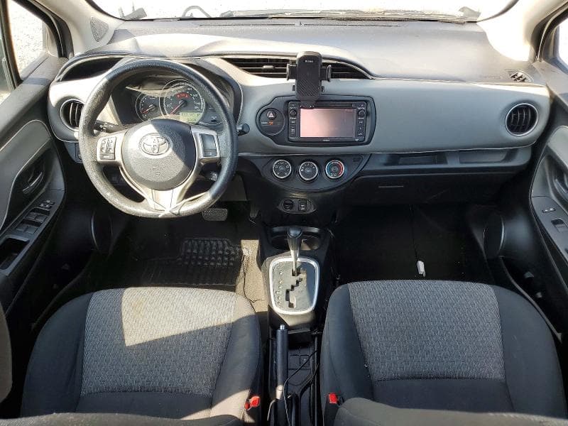 2017 TOYOTA YARIS 5-DOOR LE 8