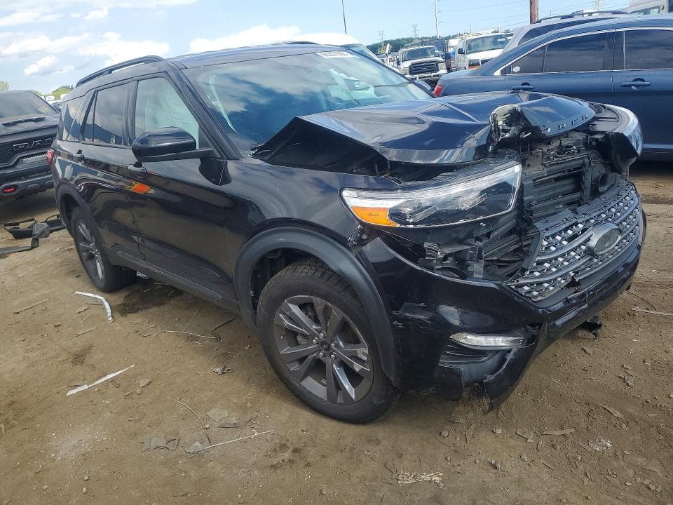 2023 FORD EXPLORER XLT 4