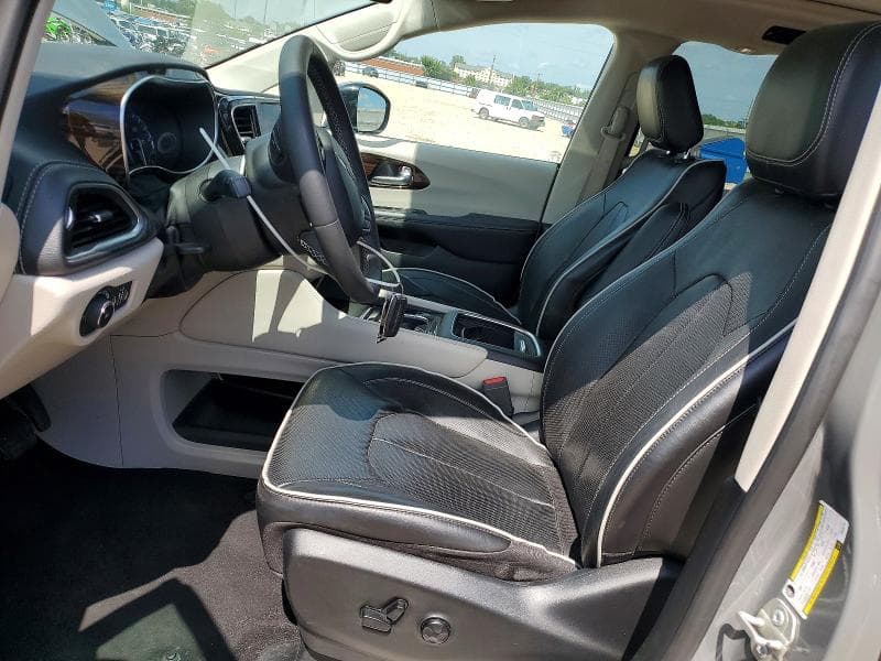 2023 CHRYSLER PACIFICA LIMITED 7