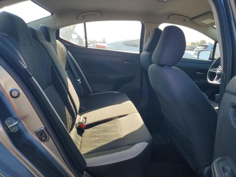 2021 NISSAN VERSA SV 10