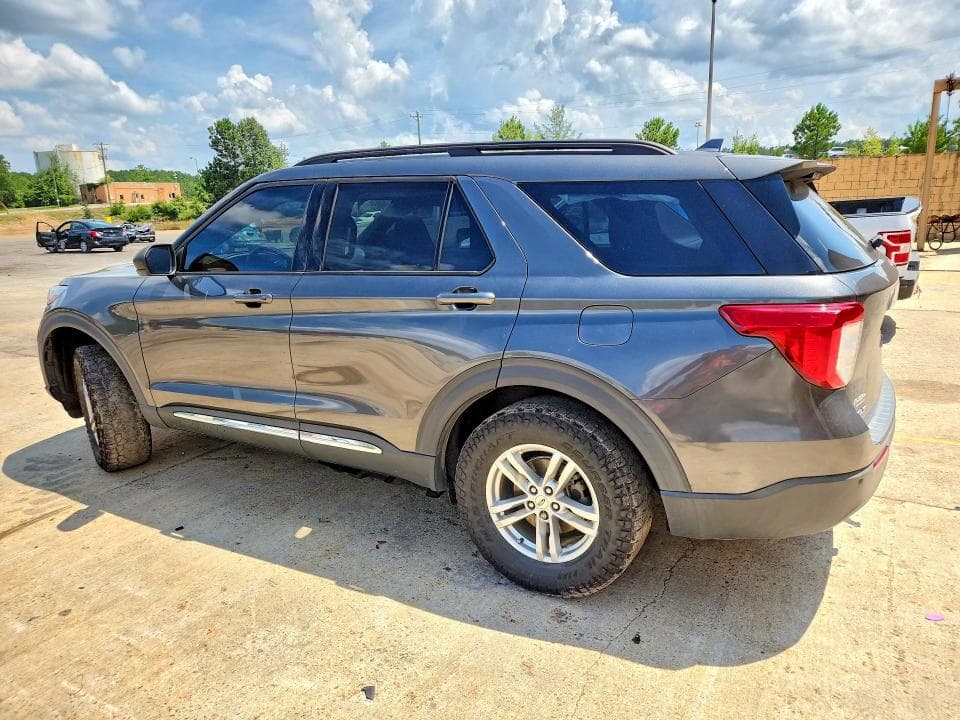2020 FORD EXPLORER XLT 2