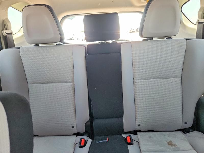 2018 TOYOTA RAV4 XLE 10
