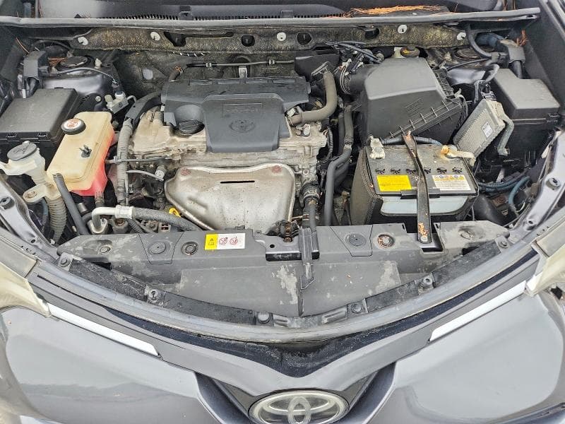 2017 TOYOTA RAV4 XLE 11