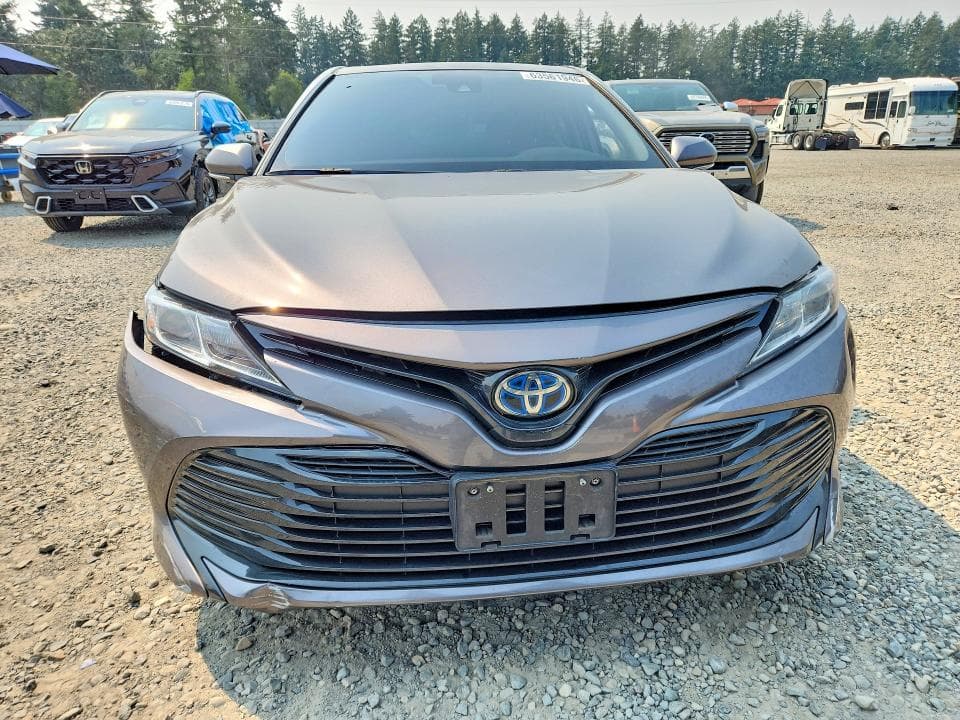 2019 TOYOTA CAMRY LE 5