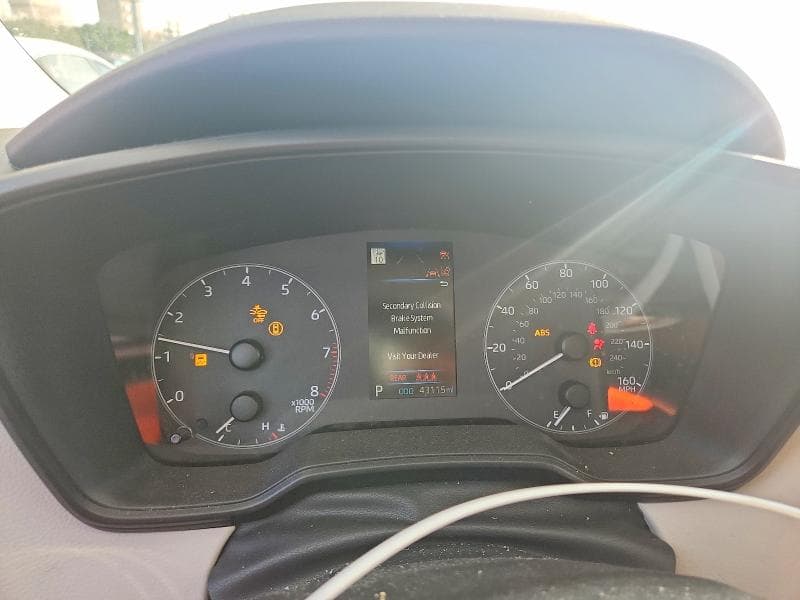 2025 TOYOTA COROLLA LE 9