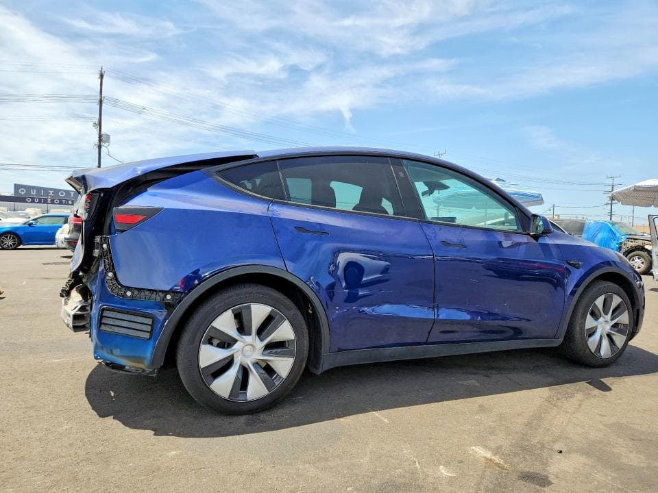 2023 TESLA MODEL Y 3