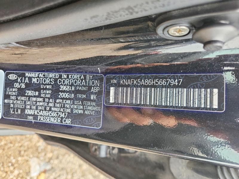 2017 KIA FORTE5 LX 12
