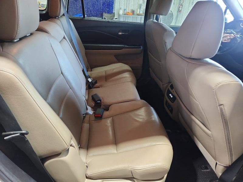 2018 HONDA PILOT TOURING 11