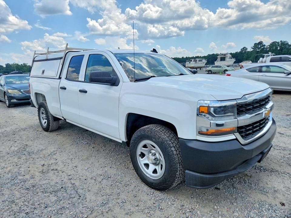 2017 CHEVROLET SILVERADO C1500 4