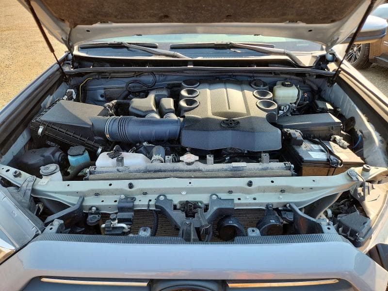 2021 TOYOTA 4RUNNER SR5 12