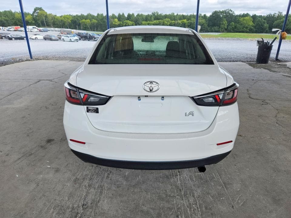 2018 TOYOTA YARIS IA BASE 6