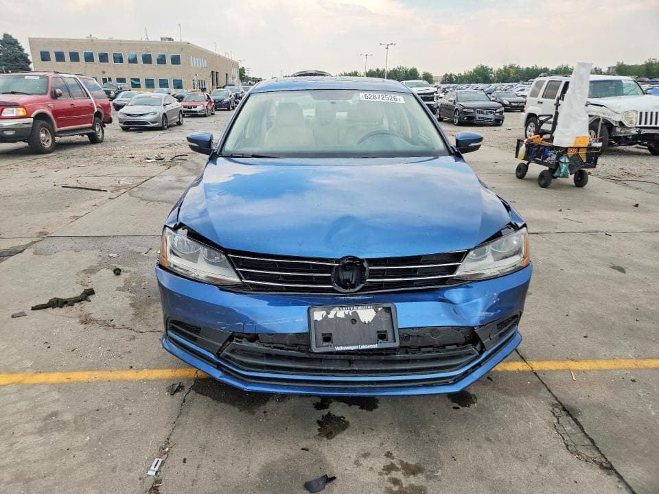 2017 VOLKSWAGEN JETTA SE 5