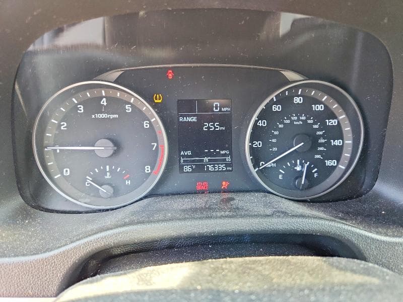 2018 HYUNDAI ELANTRA SE 9