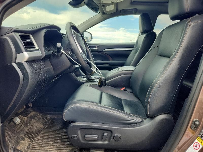 2019 TOYOTA HIGHLANDER HYBRID XLE 7