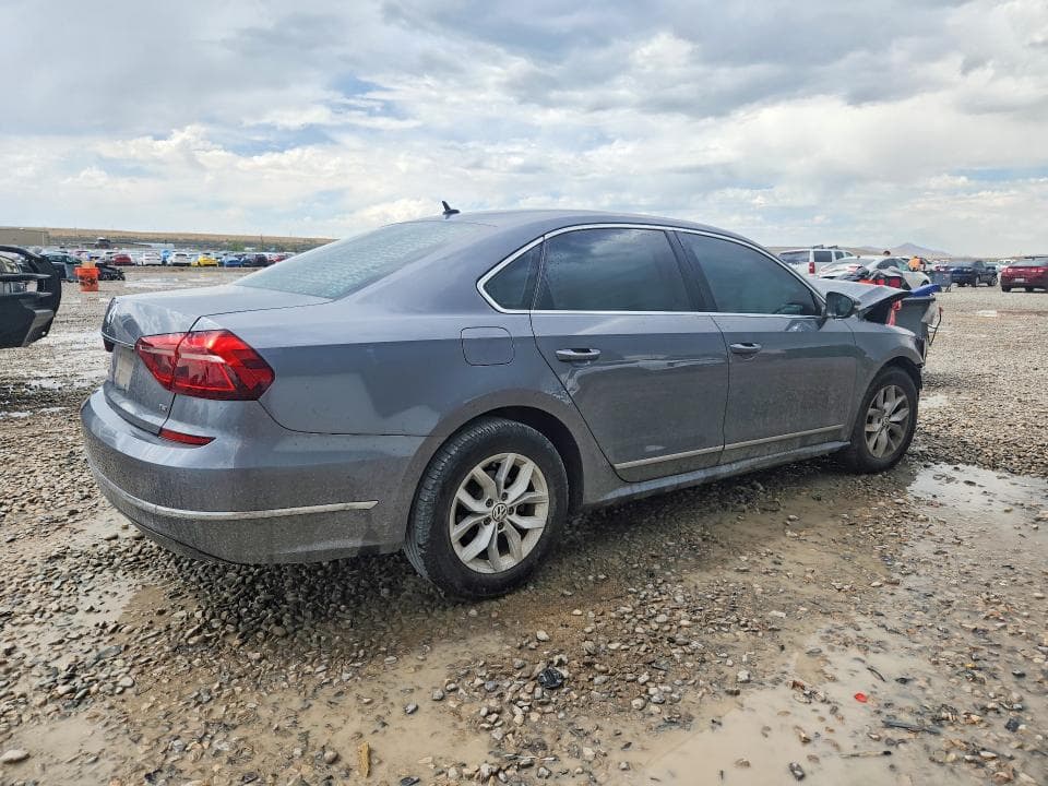 2017 VOLKSWAGEN PASSAT S 3