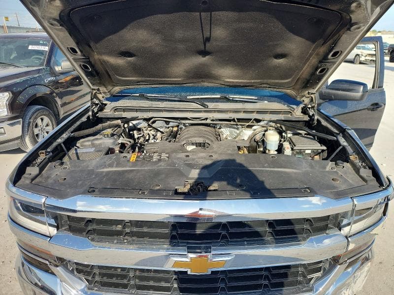 2018 CHEVROLET SILVERADO C1500 LT 11