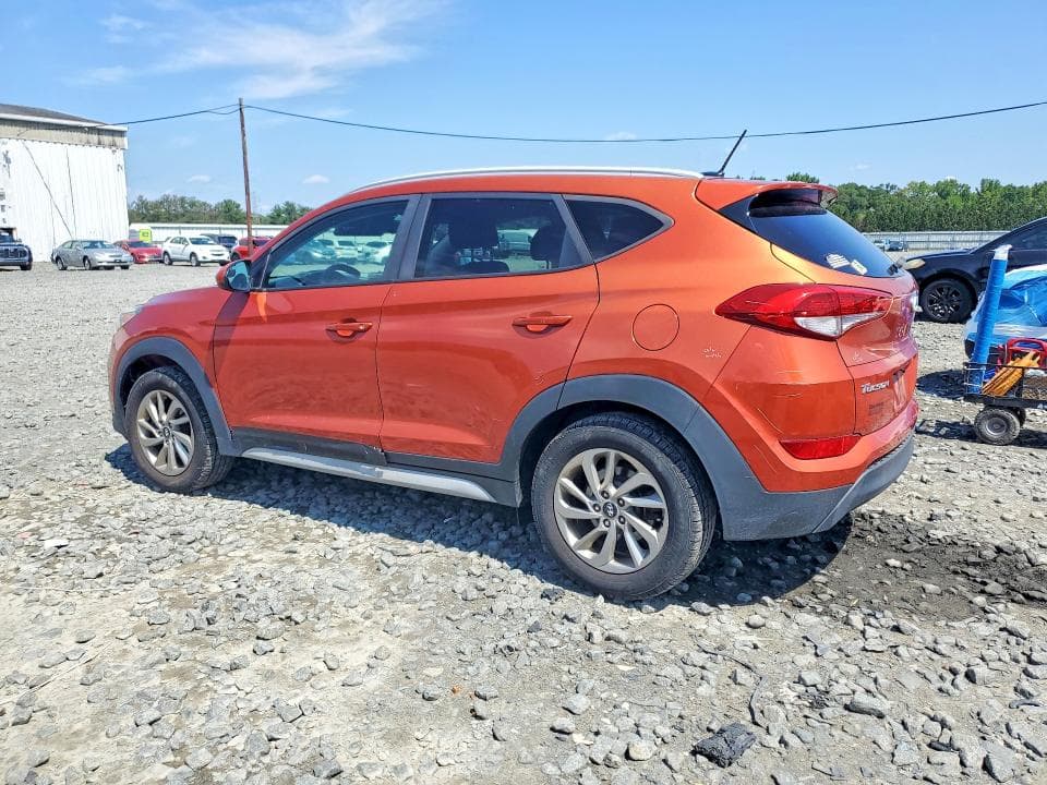 2017 HYUNDAI TUCSON SE 2