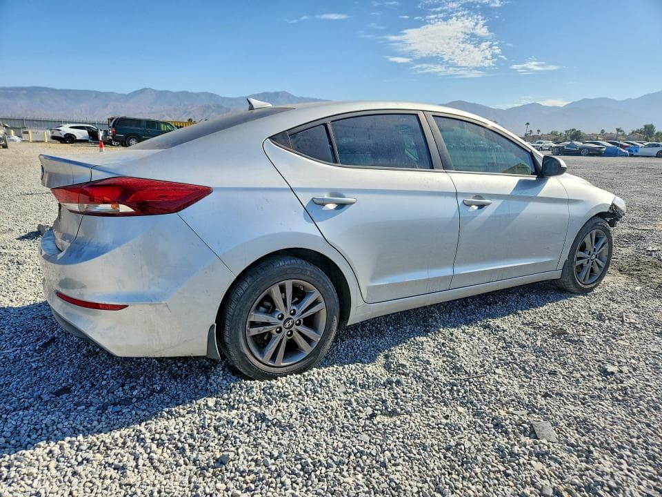 2018 HYUNDAI ELANTRA SEL 3