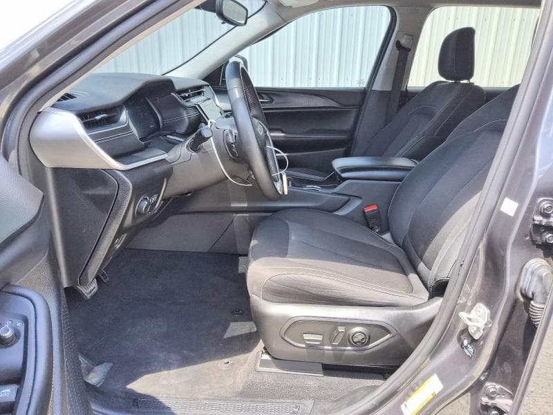2023 JEEP GRAND CHEROKEE L LAREDO 7