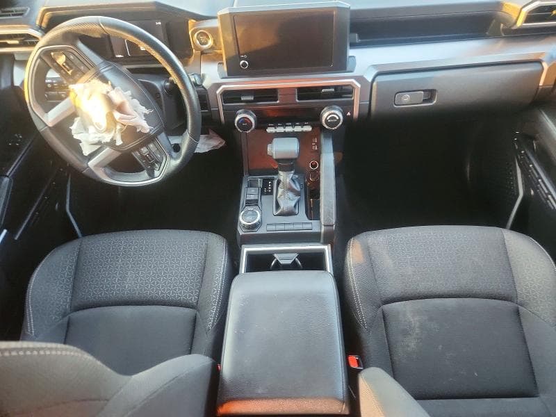 2025 TOYOTA 4RUNNER SR5 8