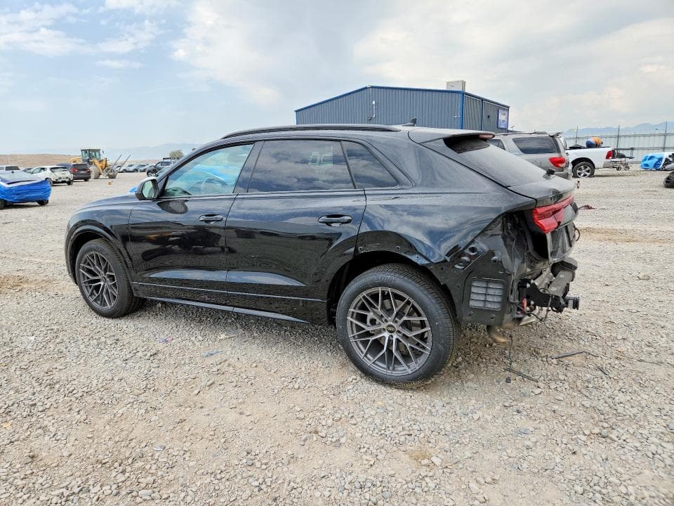 2023 AUDI Q8 PREMIUM 2