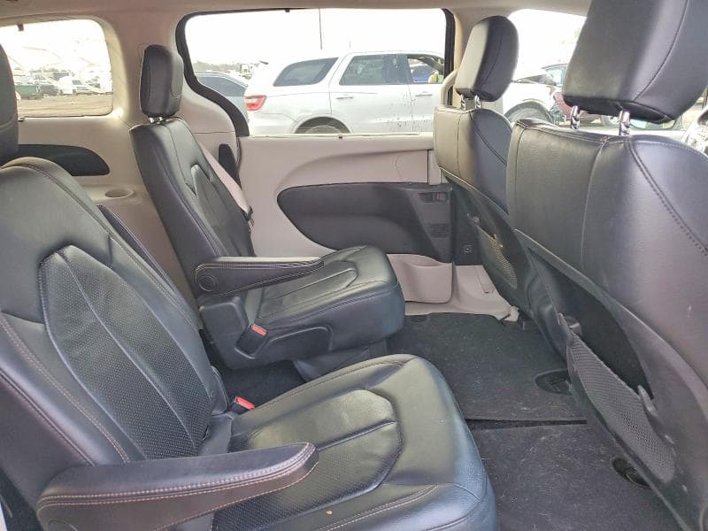 2018 CHRYSLER PACIFICA TOURING L 11