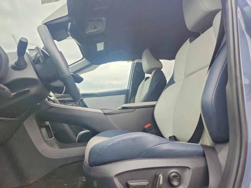 2025 SUBARU SOLTERRA PREMIUM 7