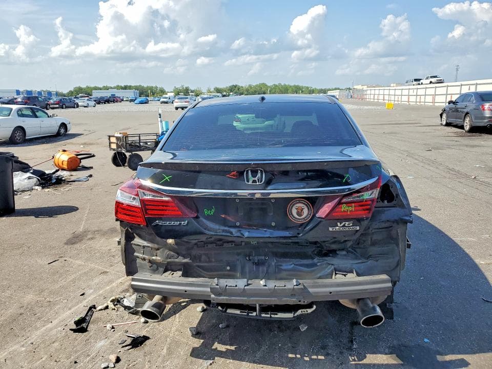 2017 HONDA ACCORD TOURING 6