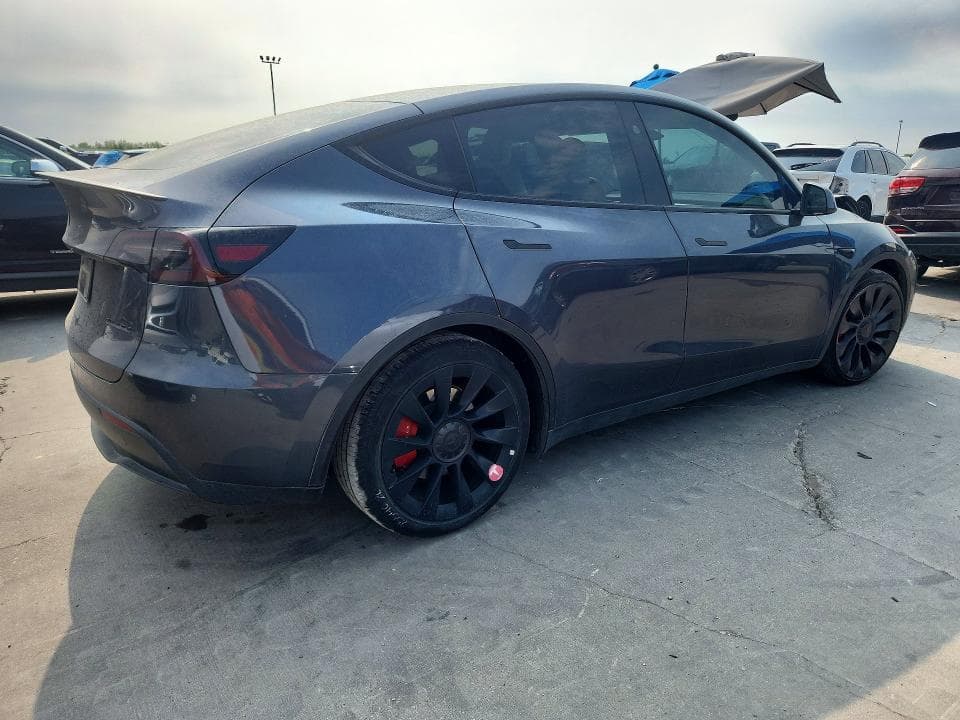 2023 TESLA MODEL Y 3