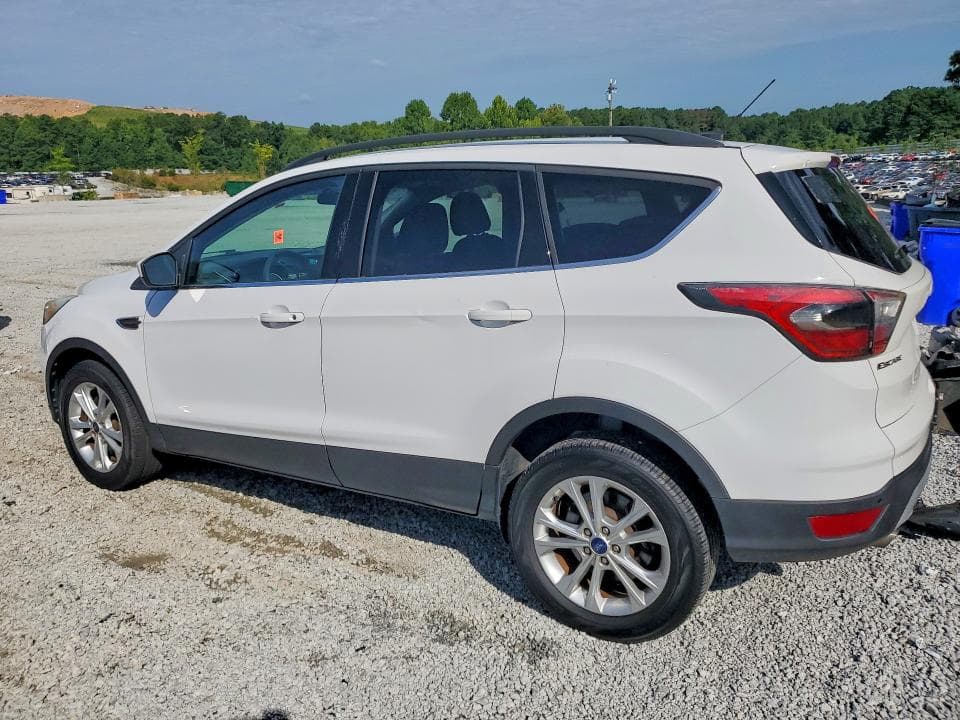 2017 FORD ESCAPE SE 2