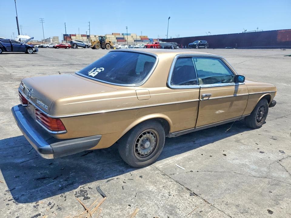 1983 MERCEDES-BENZ 300 CDT 3