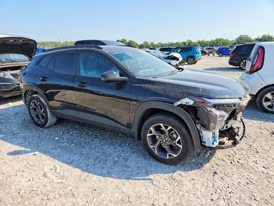 2025 CHEVROLET TRAX 1LT 4