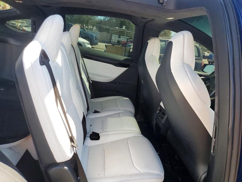 2018 TESLA MODEL X 10