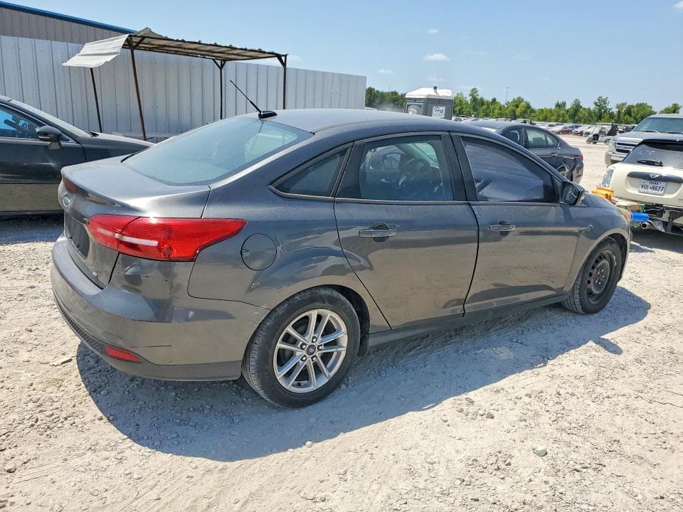 2017 FORD FOCUS SE 3
