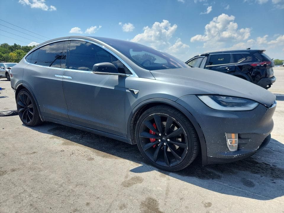 2017 TESLA MODEL X 4