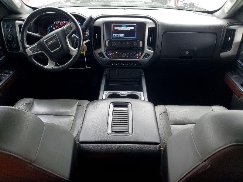 2018 GMC SIERRA K2500 SLT 8